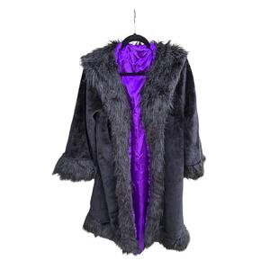 Leg's Avenue Fur Cape Large